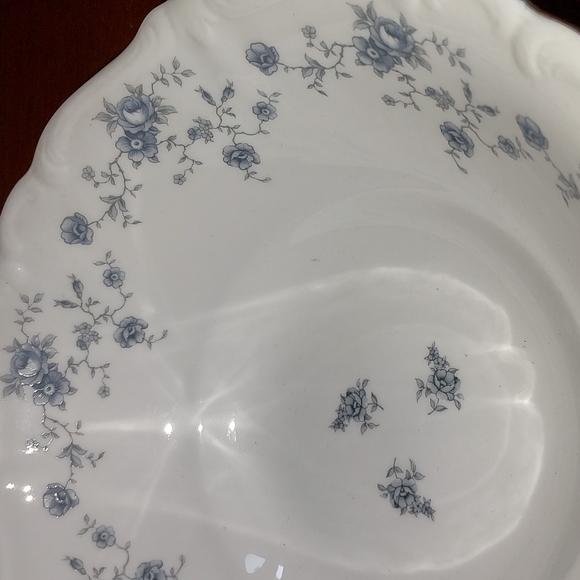 Large 8" Vegetable bowl 💙  Blue Garland (Bavarian Backstamp) by Johann Haviland - Picture 3 of 12